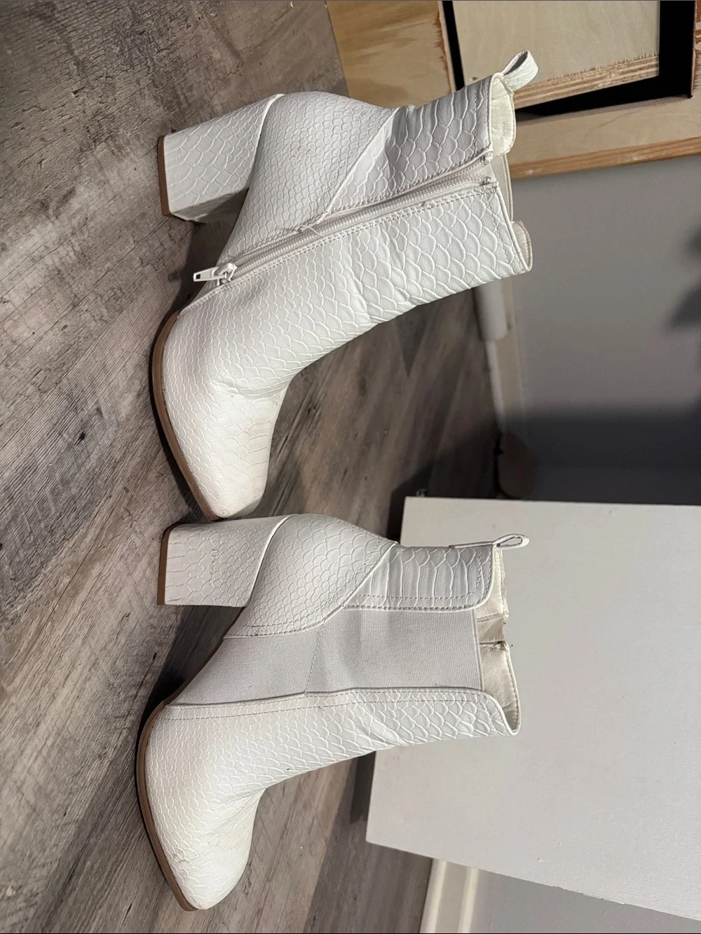 Pierre Dumas White Textured Ankle Booties